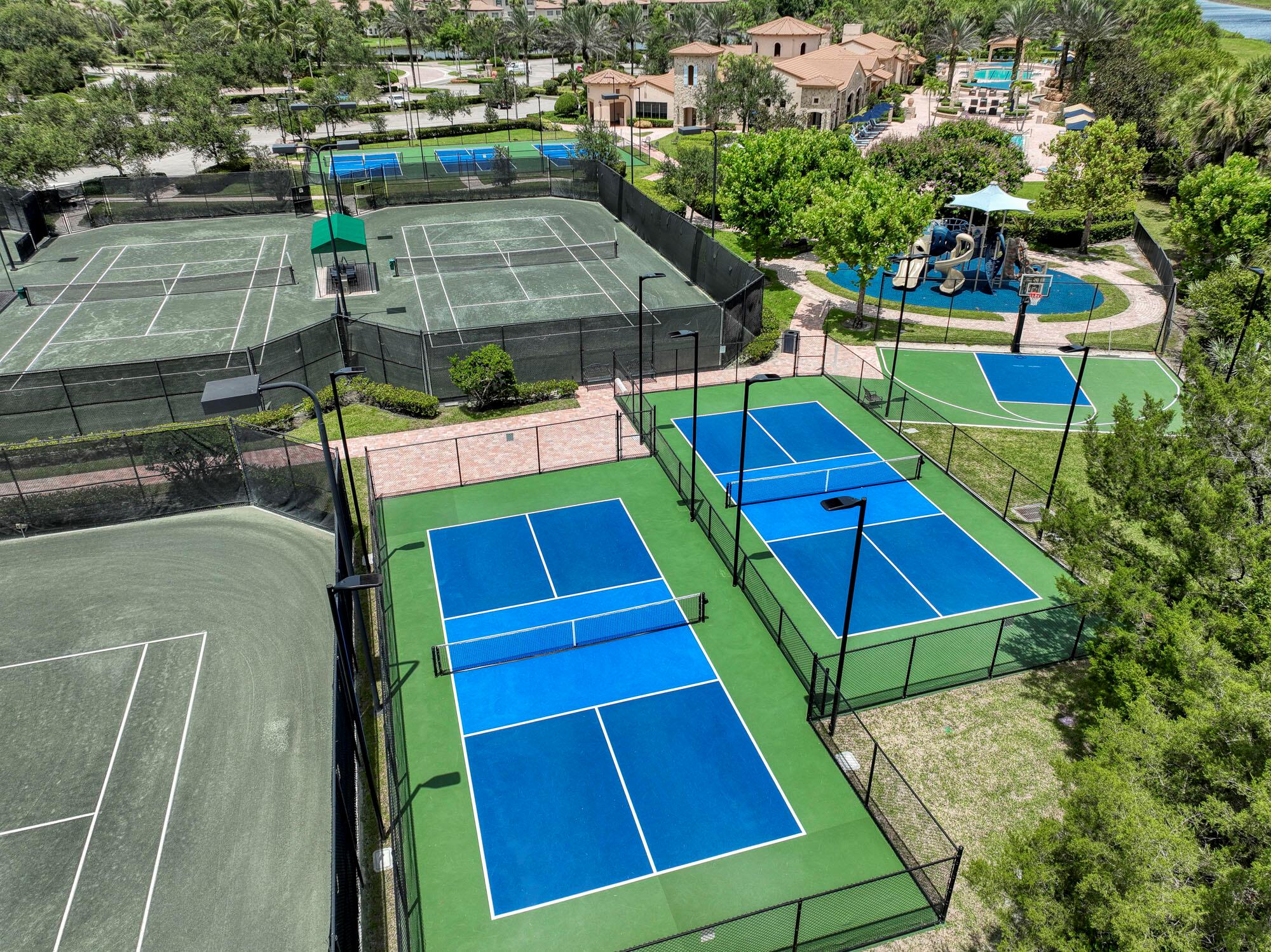 Jupiter Country Club - Residential