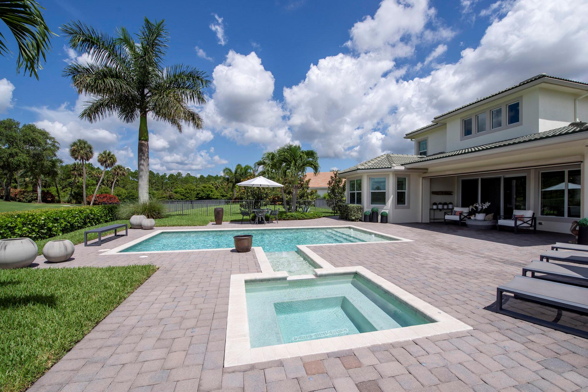 Jupiter Country Club - Residential