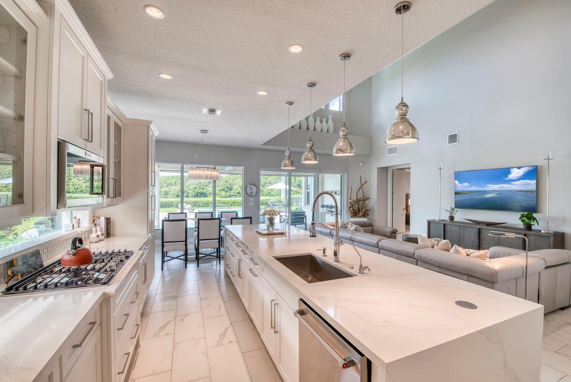 Jupiter Country Club - Residential