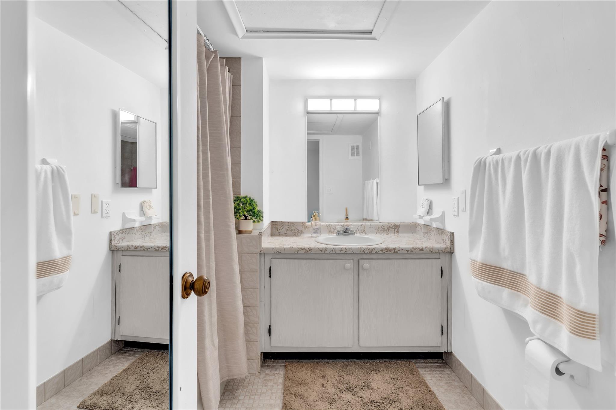 MANOR GROVE VILLAGE ONE I - Residential