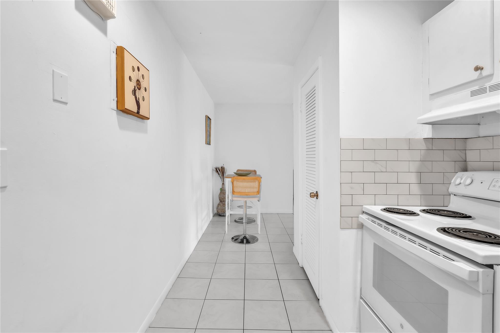 MANOR GROVE VILLAGE ONE I - Residential