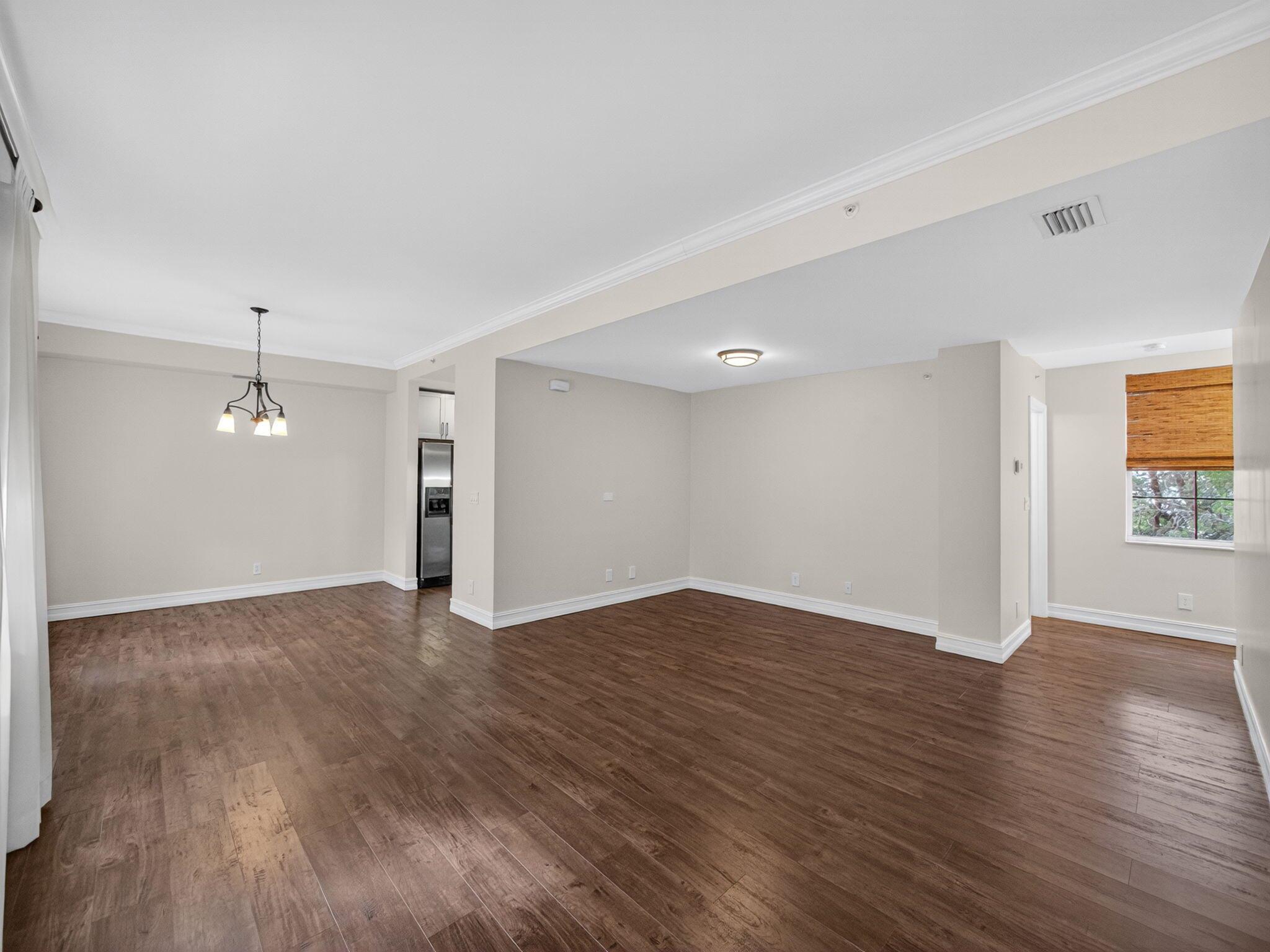 Convention Center Townhom - Residential Lease