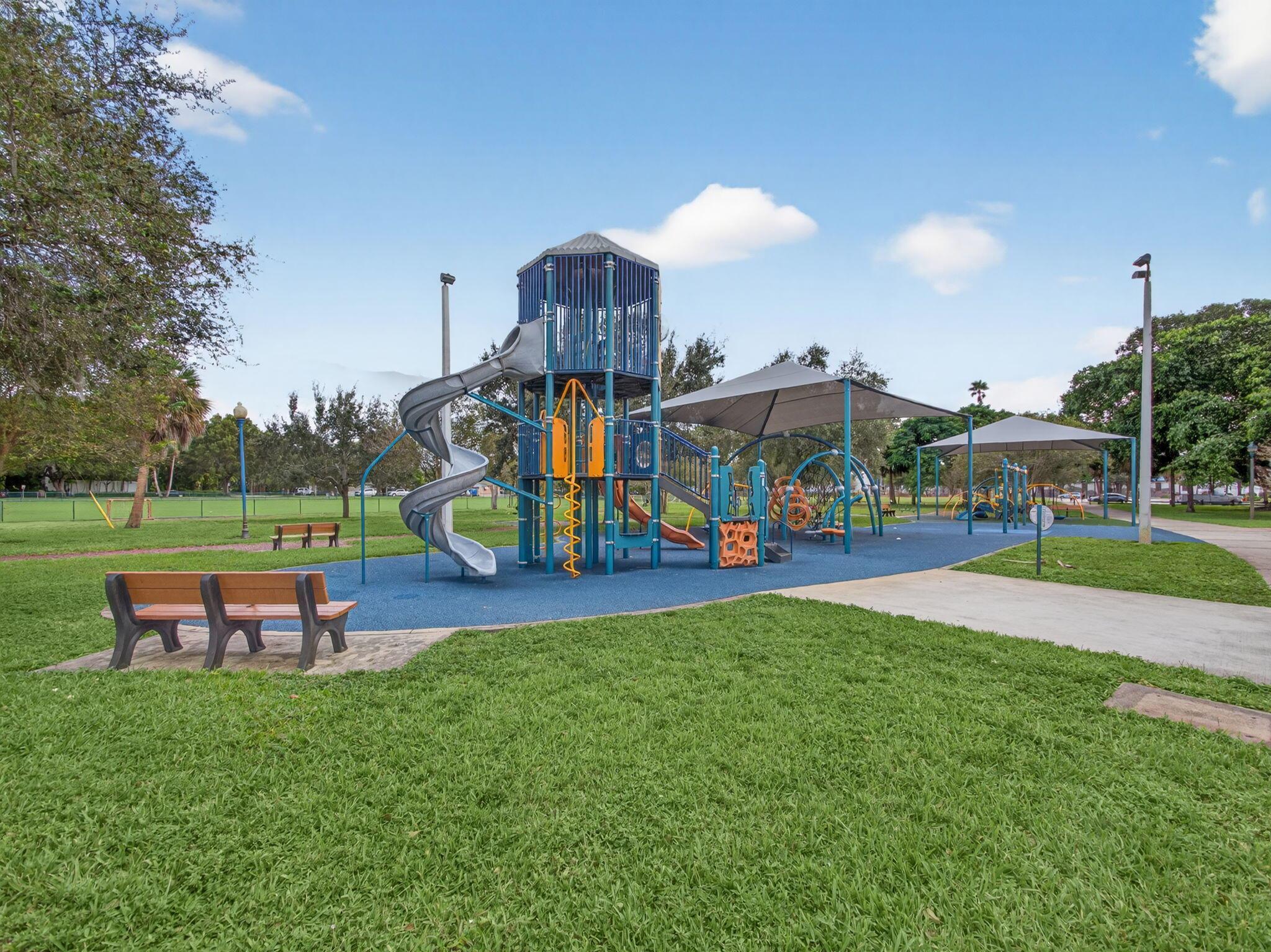 Convention Center Townhom - Residential Lease