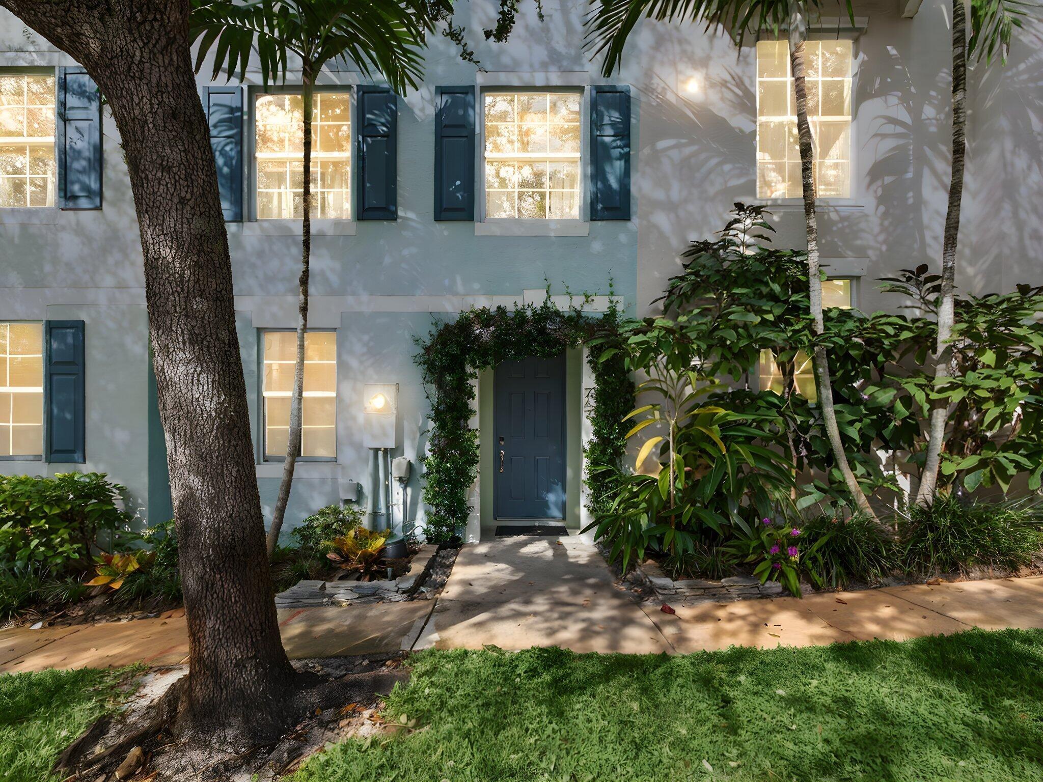 Convention Center Townhom - Residential Lease