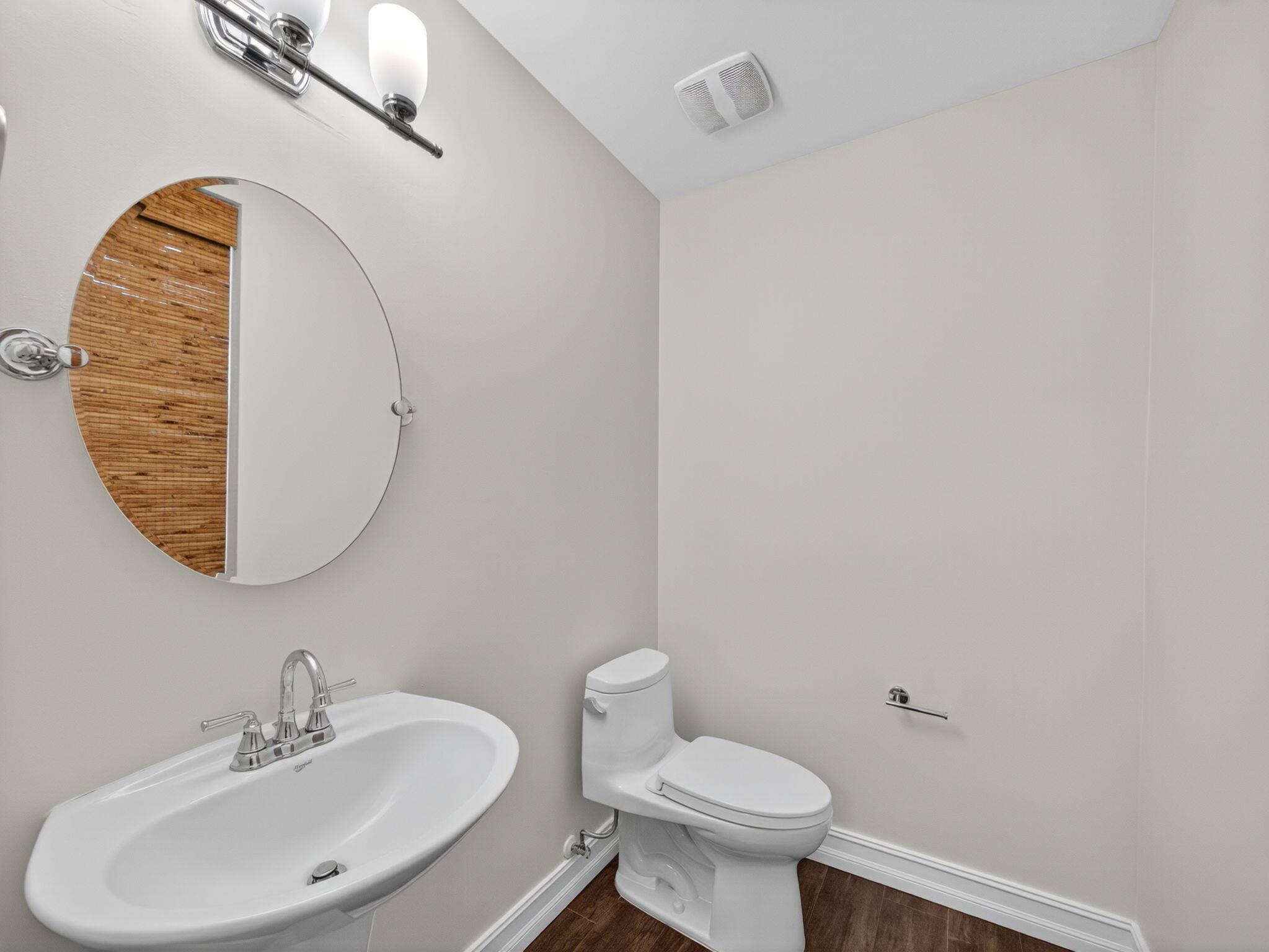 Convention Center Townhom - Residential Lease