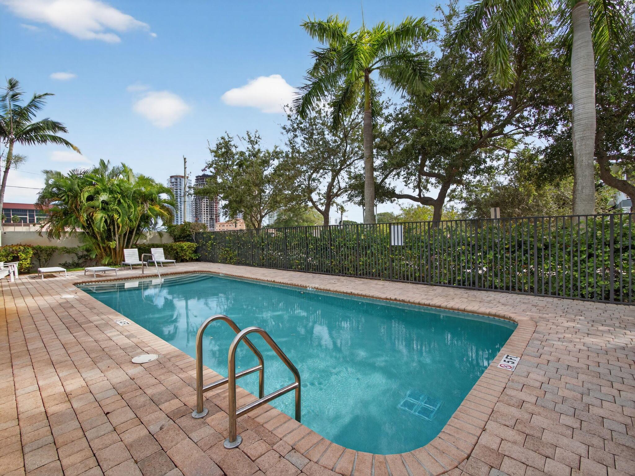 Convention Center Townhom - Residential Lease