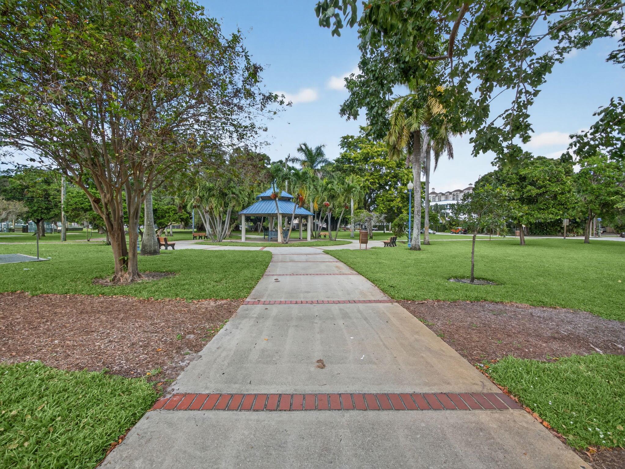 Convention Center Townhom - Residential Lease