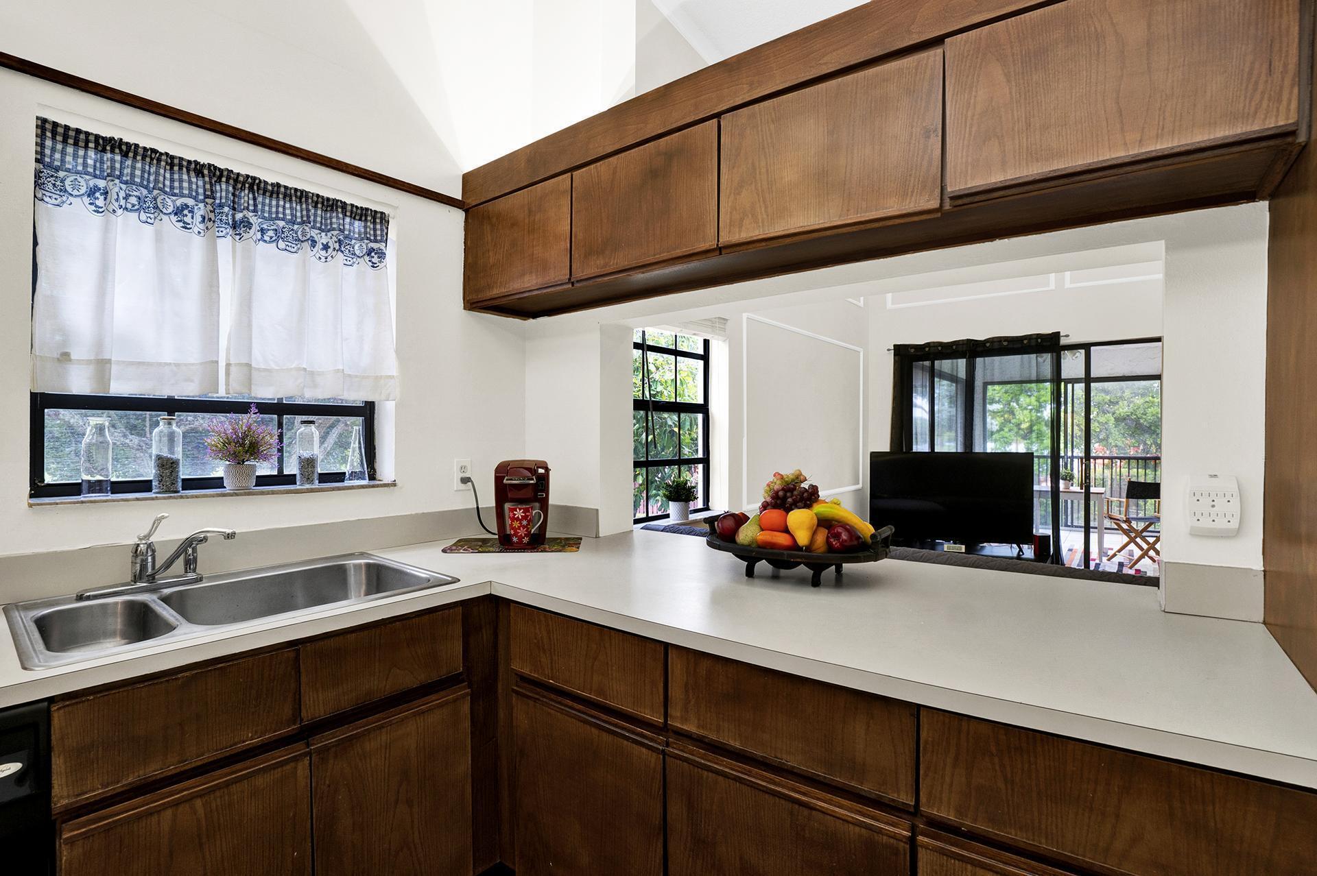 INDEPENDENCE BAY - Residential