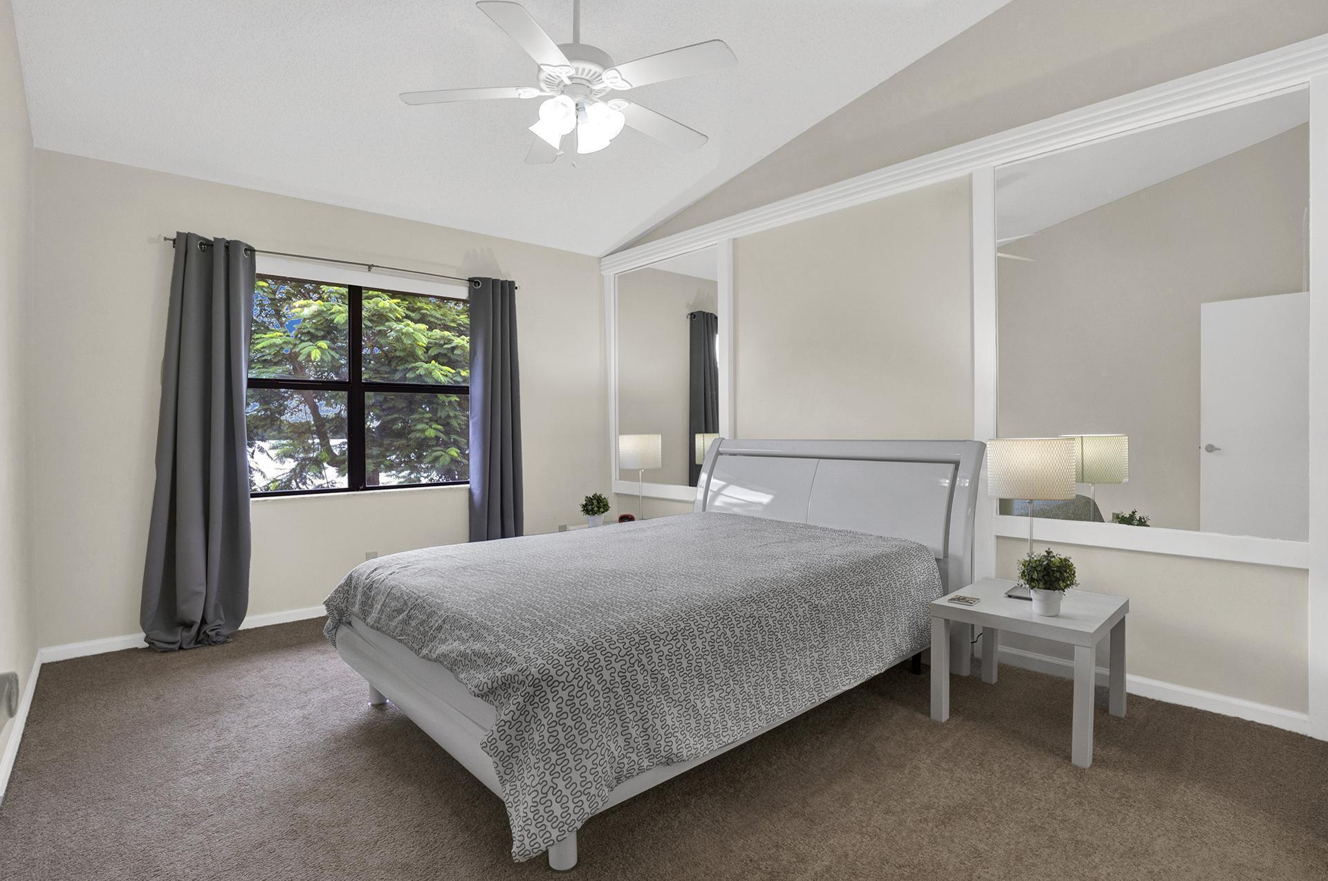 INDEPENDENCE BAY - Residential