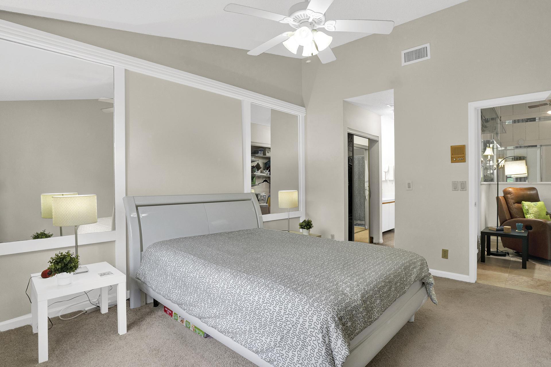 INDEPENDENCE BAY - Residential