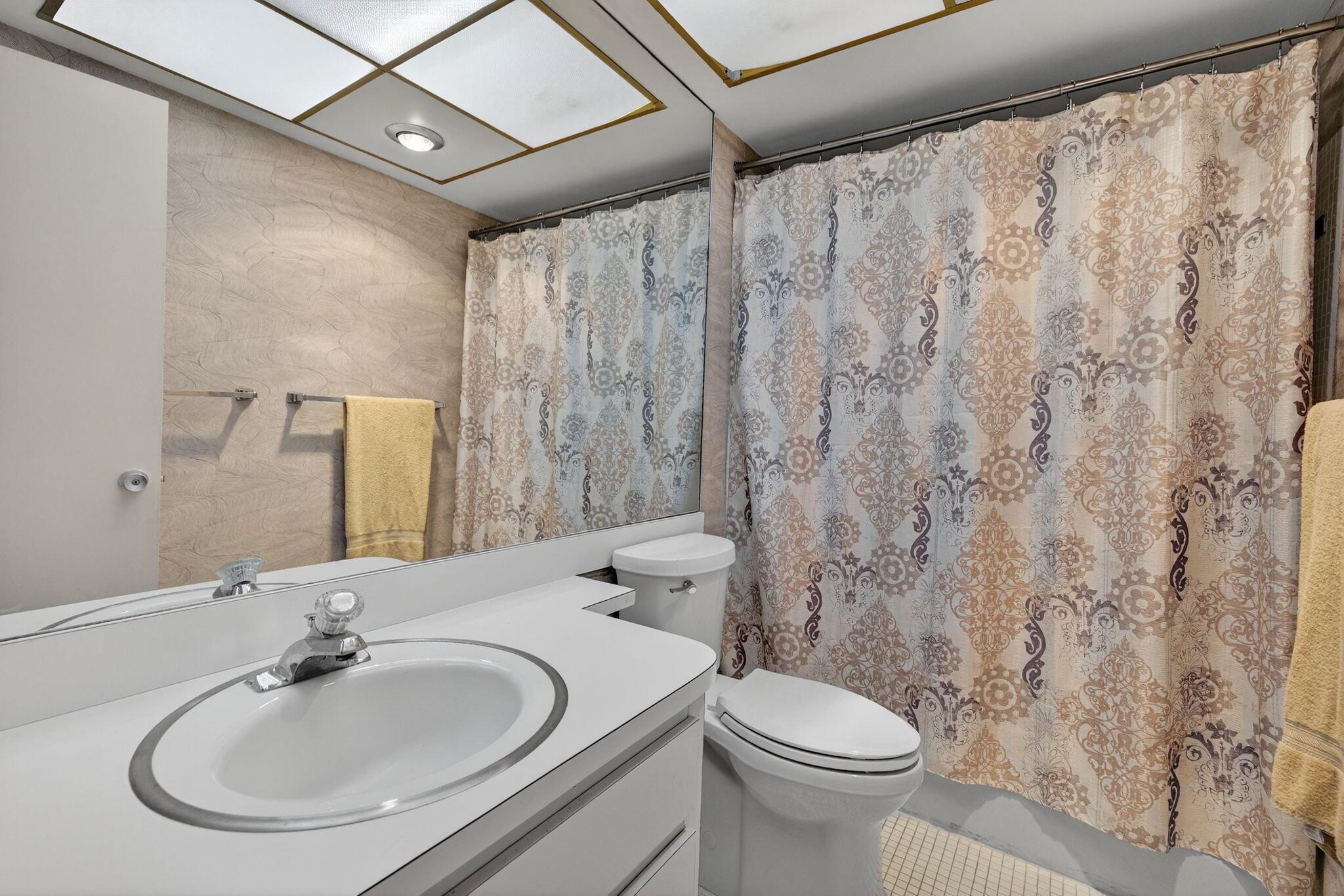 OCEAN HILLSBORO CONDO - Residential