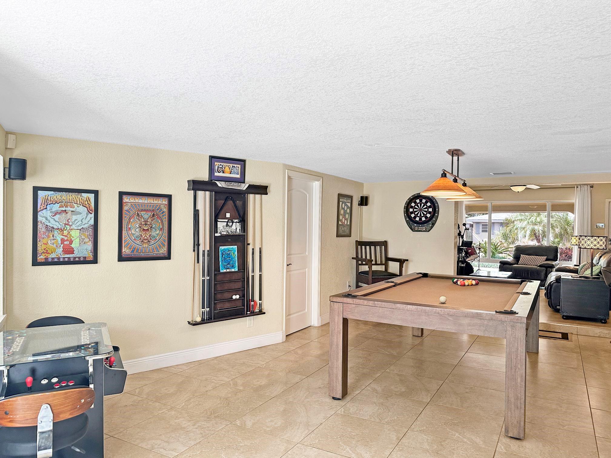 GARDEN ISLES SEC ONE - Residential Lease