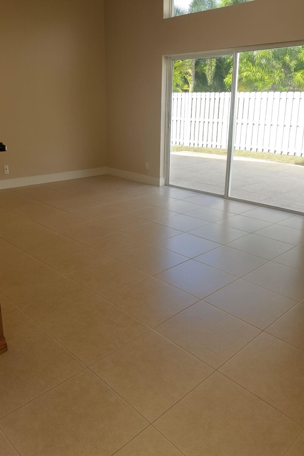 MAPLE RIDGE - Residential