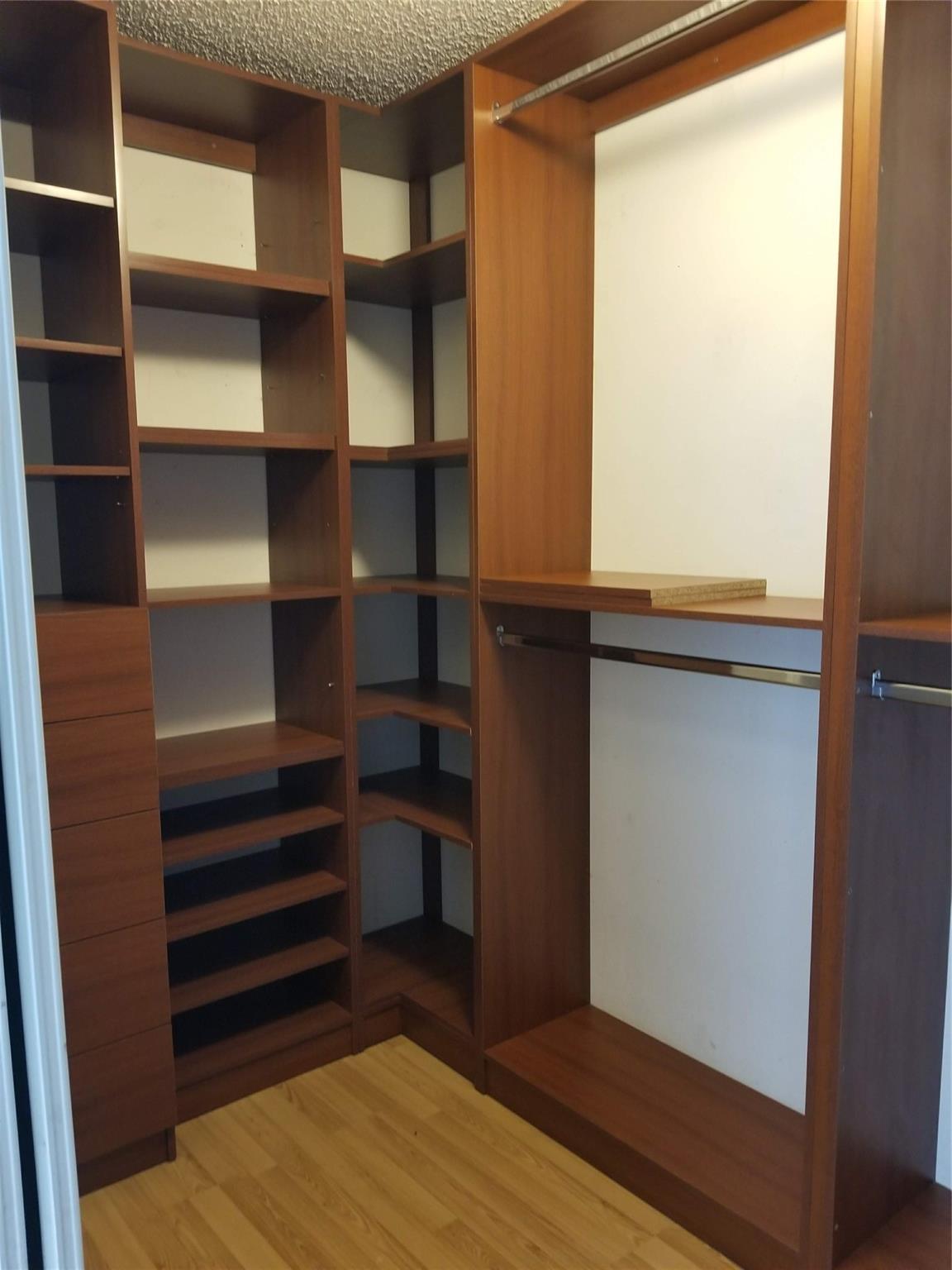 MAPLE RIDGE - Residential