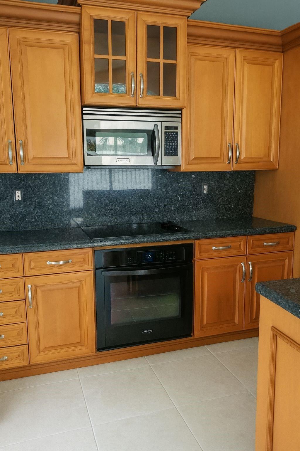 MAPLE RIDGE - Residential