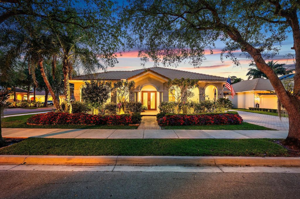 Photo of 119 Via Castilla, Jupiter, FL 33458 (MLS # R11082875)