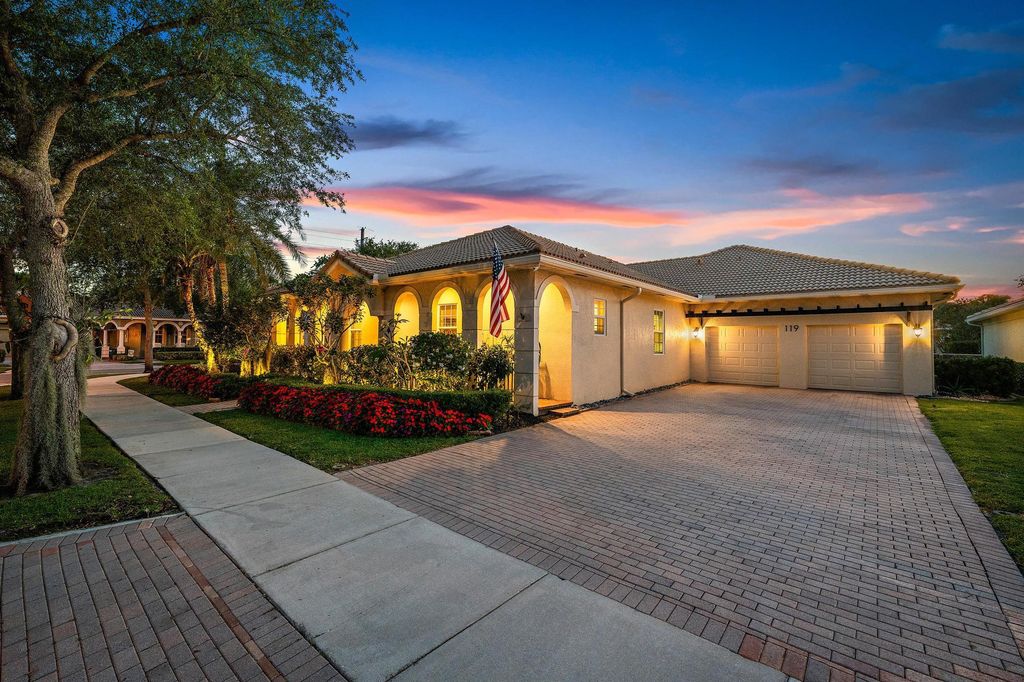 Photo of 119 Via Castilla, Jupiter, FL 33458 (MLS # R11082875)