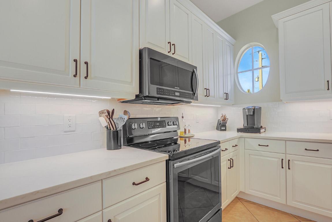 OCEAN BAY VILLAS, A CONDOMINIUM - Residential