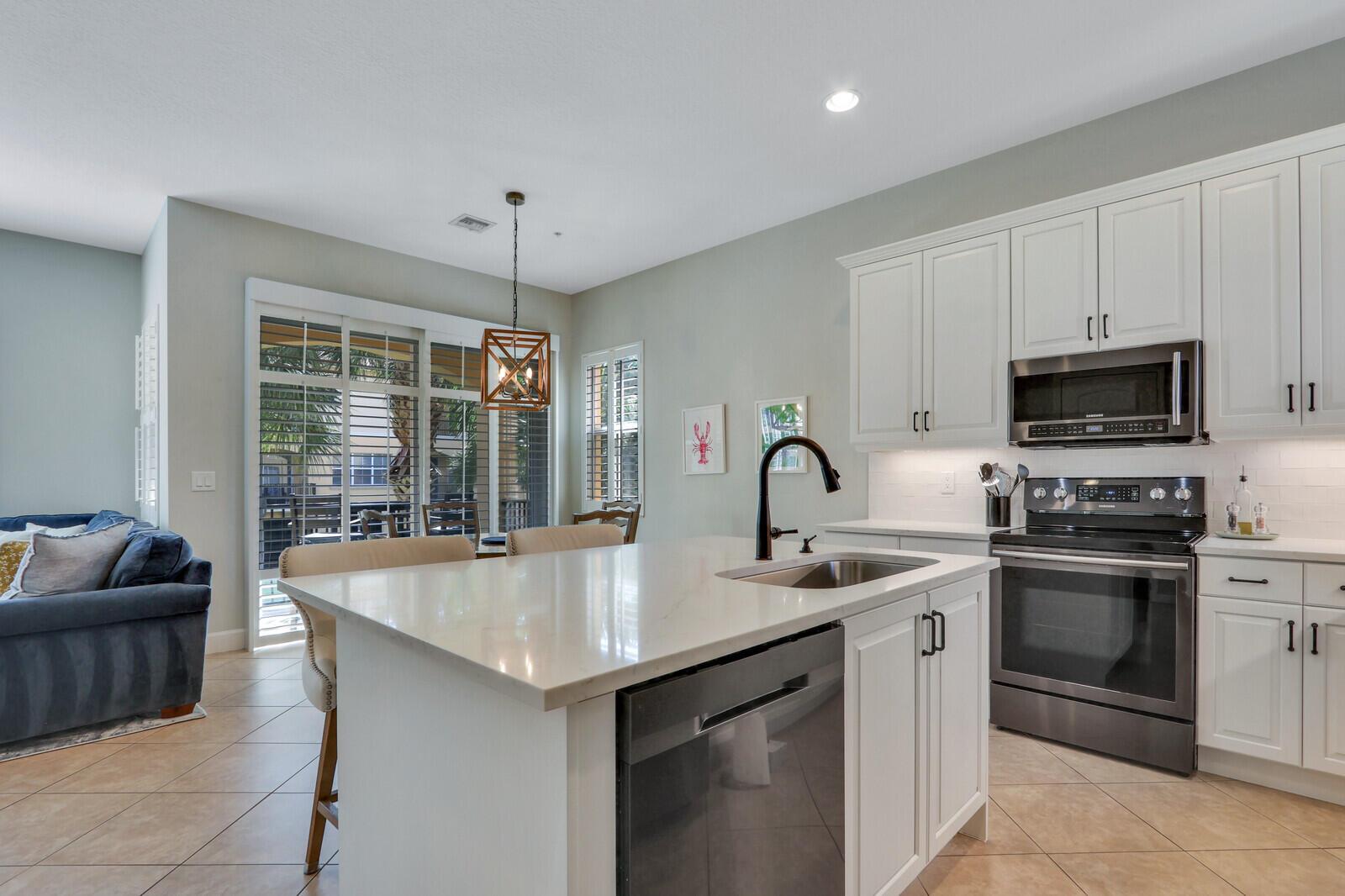 OCEAN BAY VILLAS, A CONDO - Residential