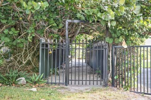 OCEAN BAY VILLAS, A CONDO - Residential