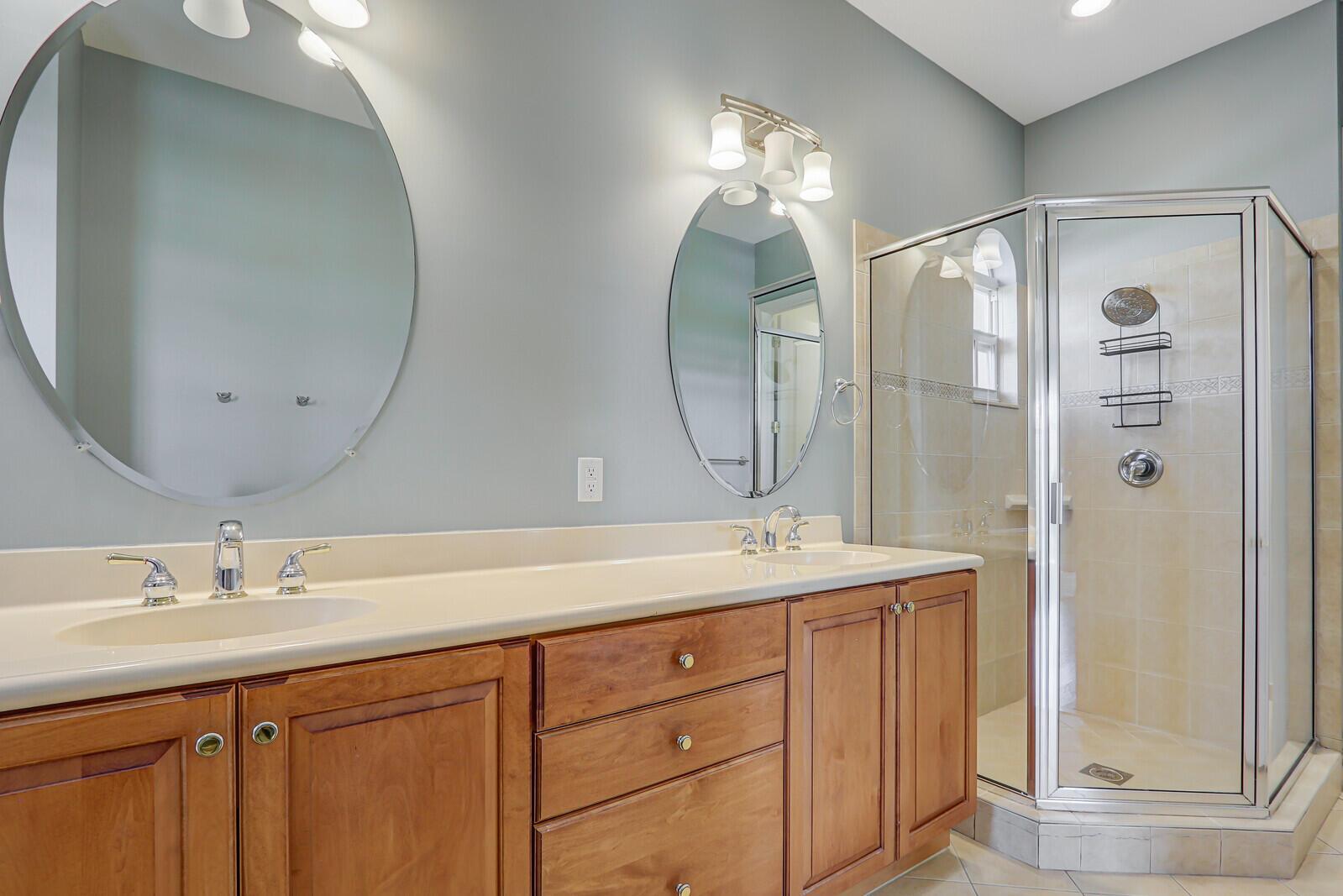 OCEAN BAY VILLAS, A CONDO - Residential