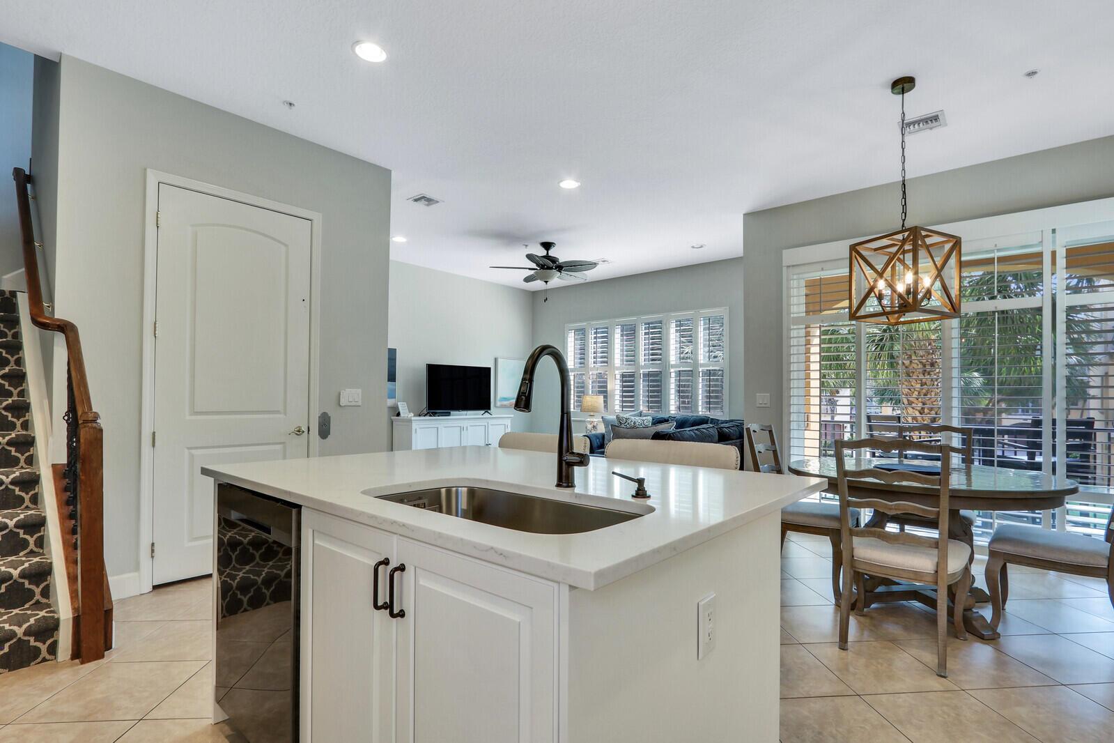 OCEAN BAY VILLAS, A CONDO - Residential