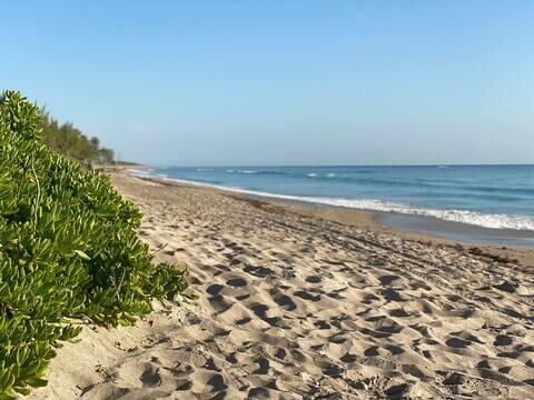 OCEAN BAY VILLAS, A CONDOMINIUM - Residential