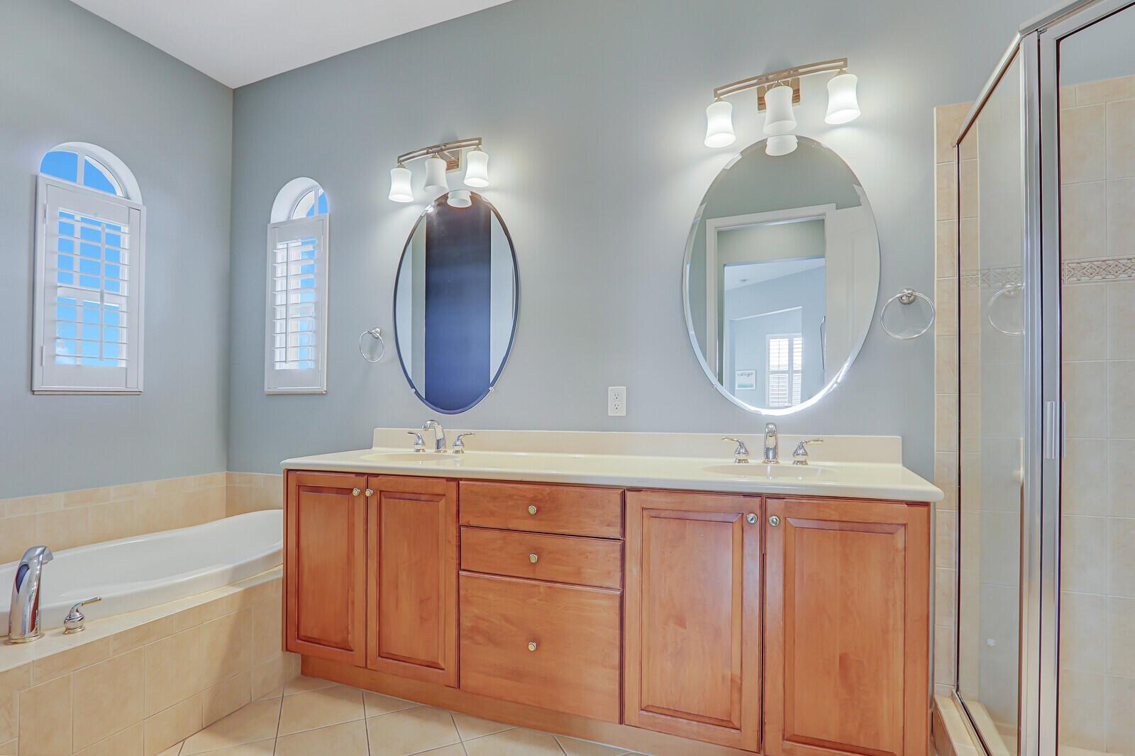 OCEAN BAY VILLAS, A CONDO - Residential