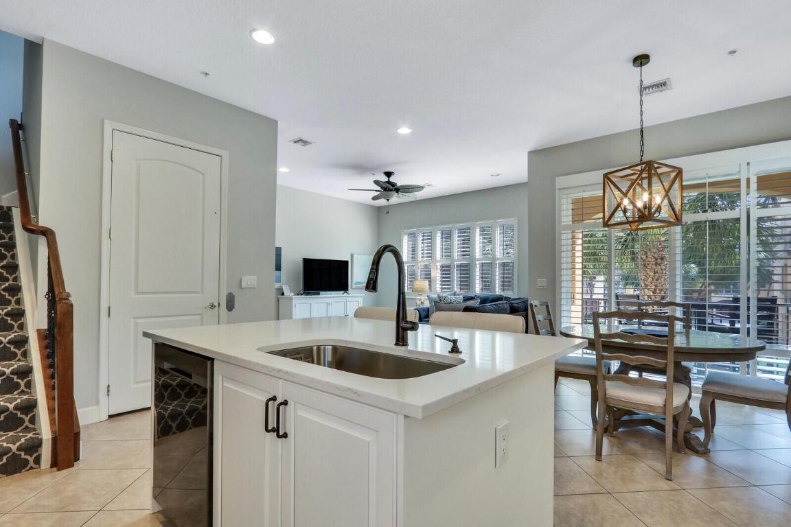 OCEAN BAY VILLAS, A CONDOMINIUM - Residential