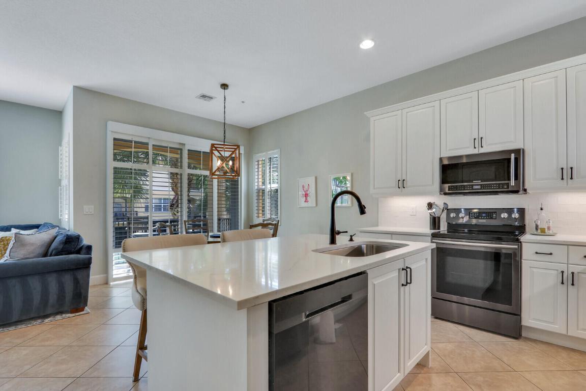 OCEAN BAY VILLAS, A CONDOMINIUM - Residential