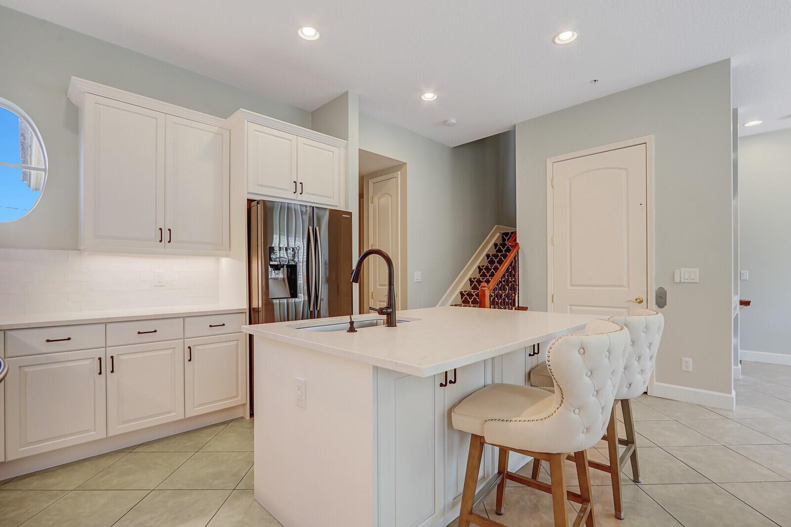 OCEAN BAY VILLAS, A CONDO - Residential