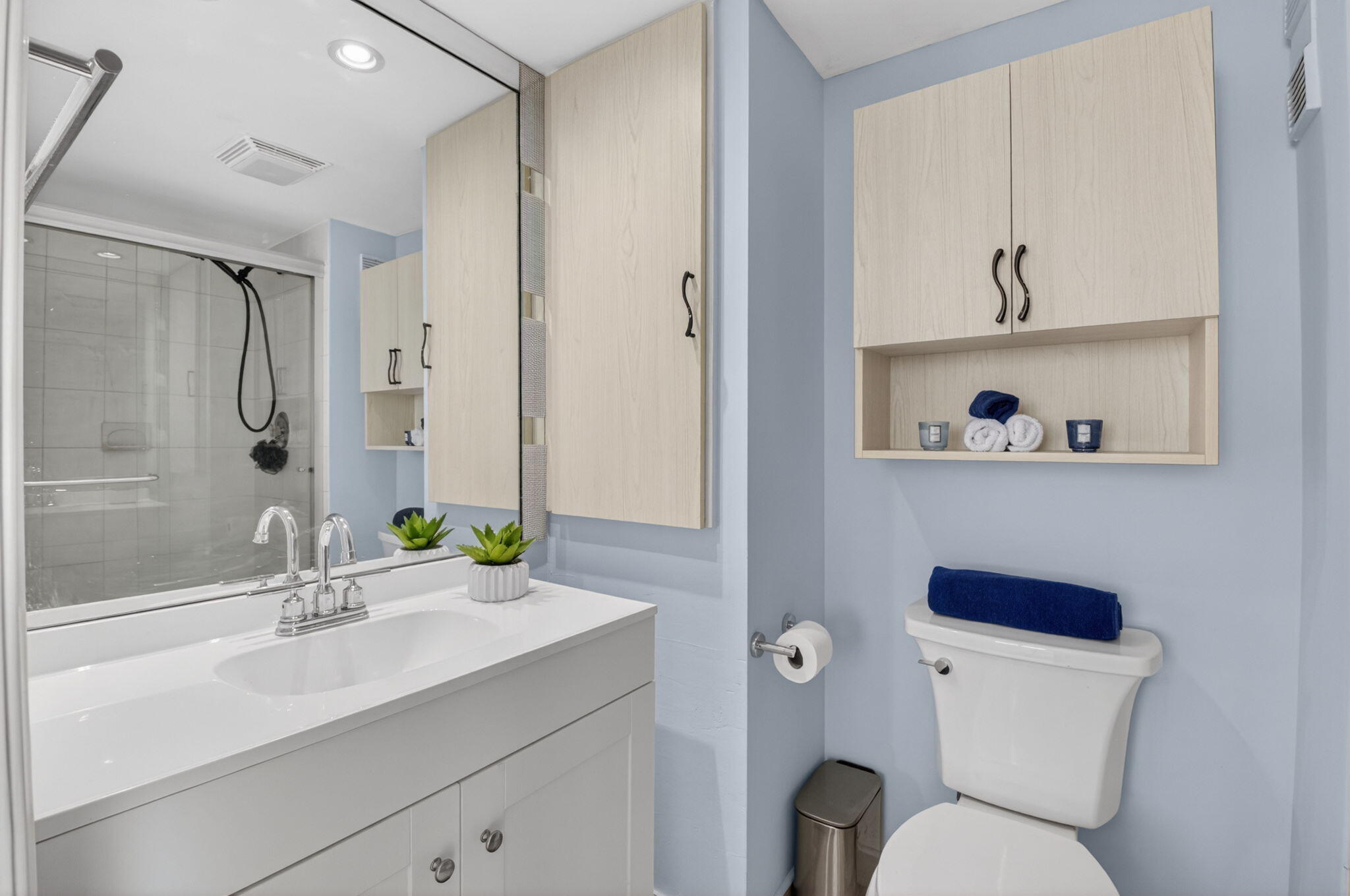 AMBASSADORS V NORTH CONDO - Residential