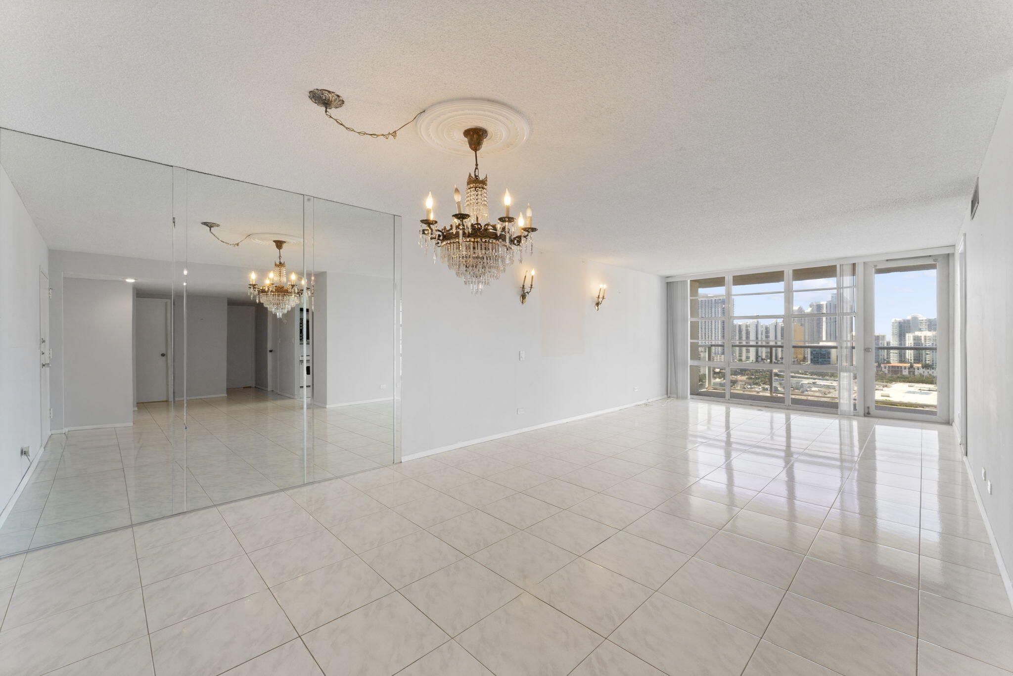 WINSTON TOWER 300 CONDO - Residential