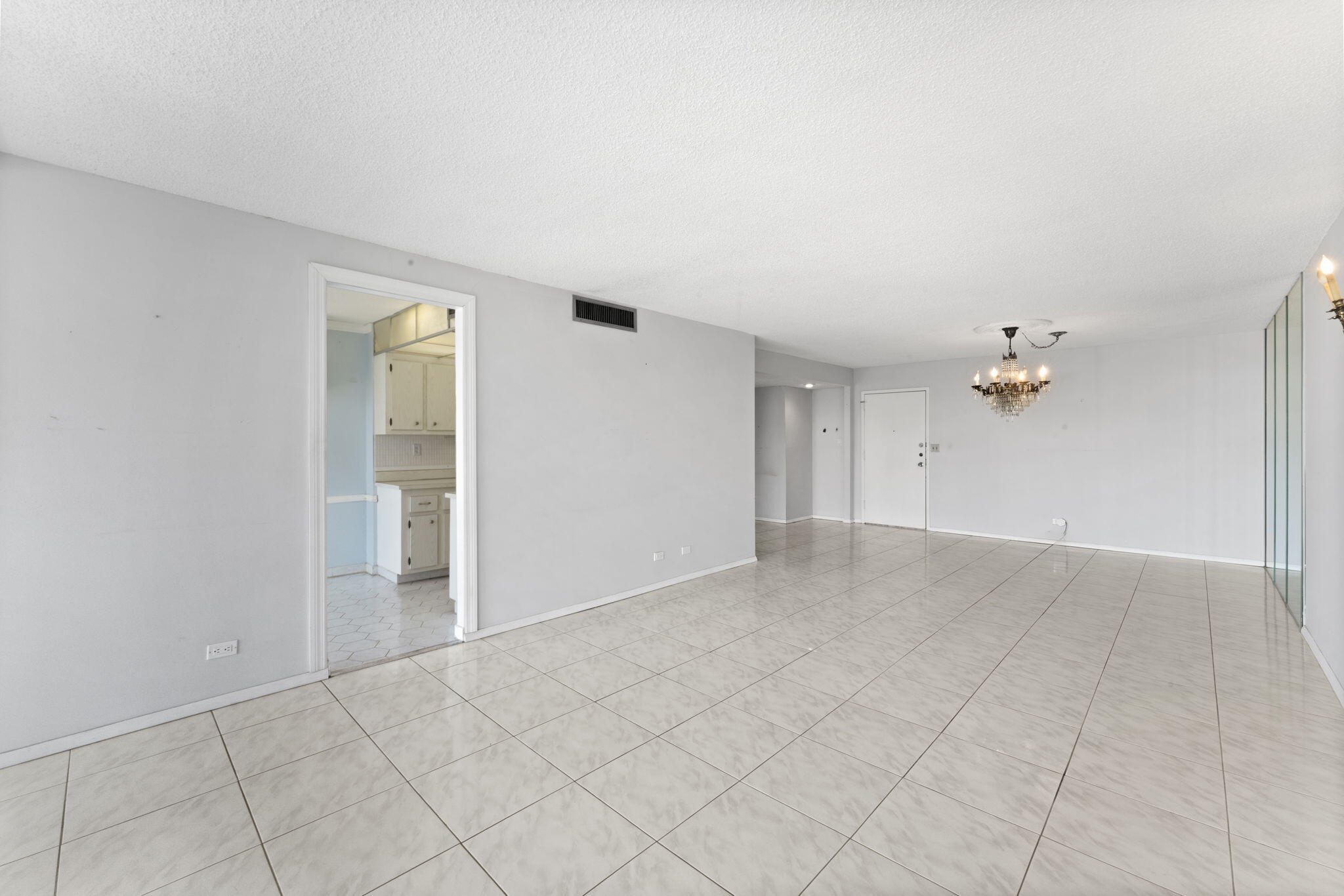 WINSTON TOWER 300 CONDO - Residential