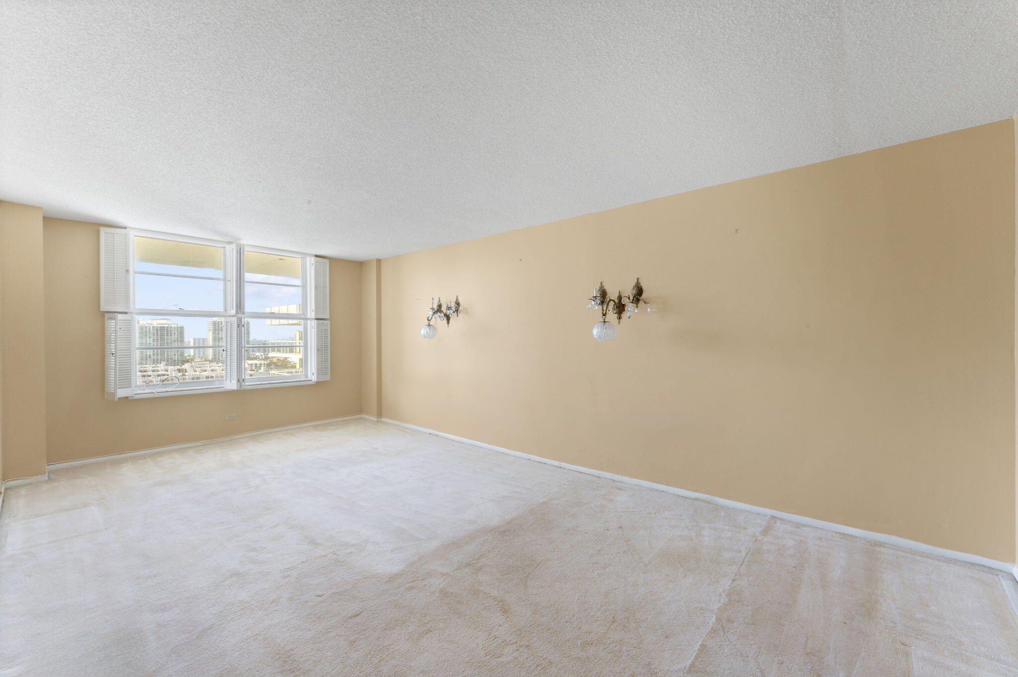 WINSTON TOWER 300 CONDO - Residential