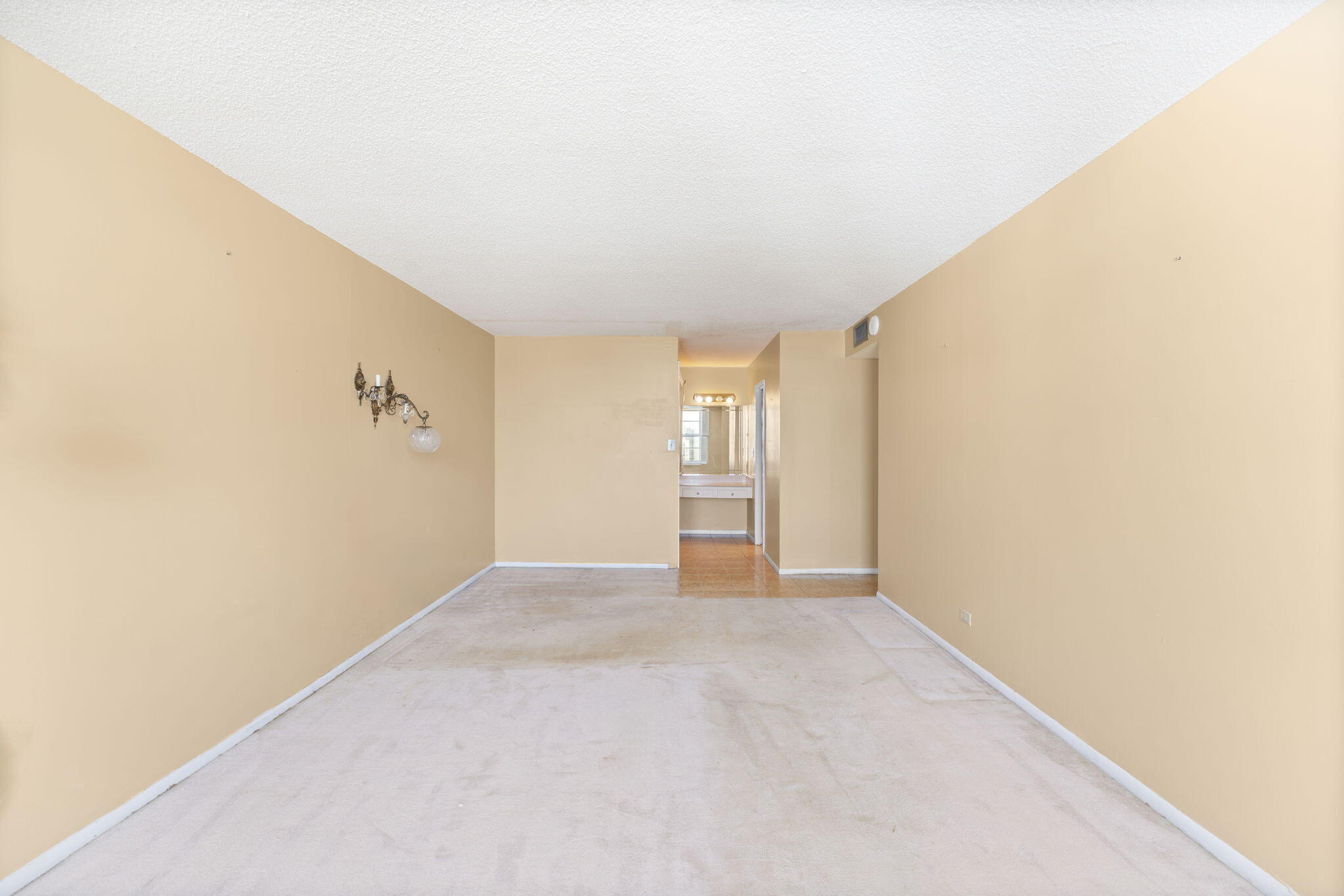 WINSTON TOWER 300 CONDO - Residential