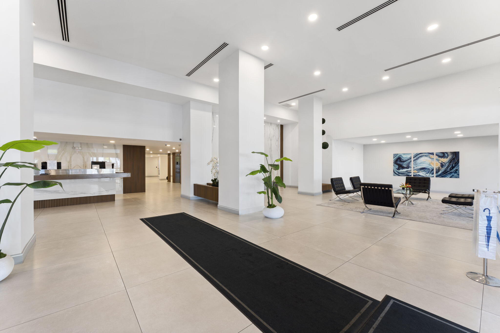 WINSTON TOWER 300 CONDO - Residential