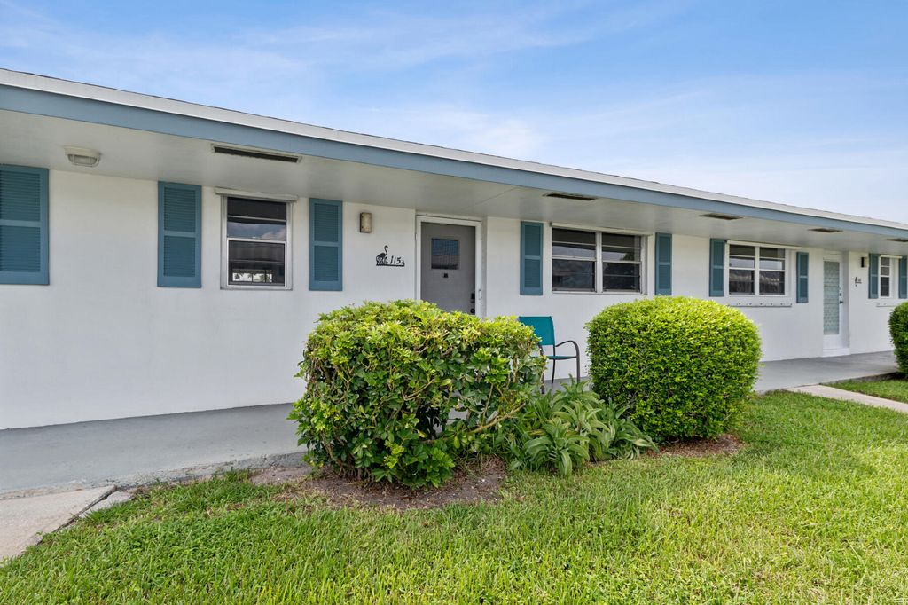 Photo of 1119 Lake Terrace #115, Boynton Beach, FL 33426 (MLS # R11019405)