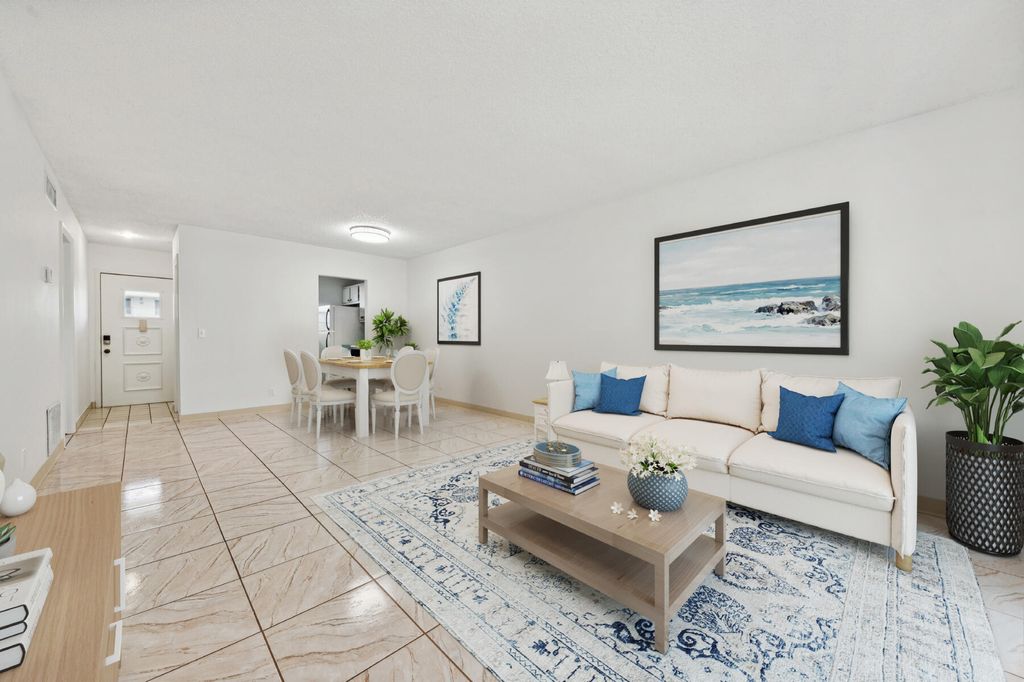 Photo of 1119 Lake Terrace #115, Boynton Beach, FL 33426 (MLS # R11019405)