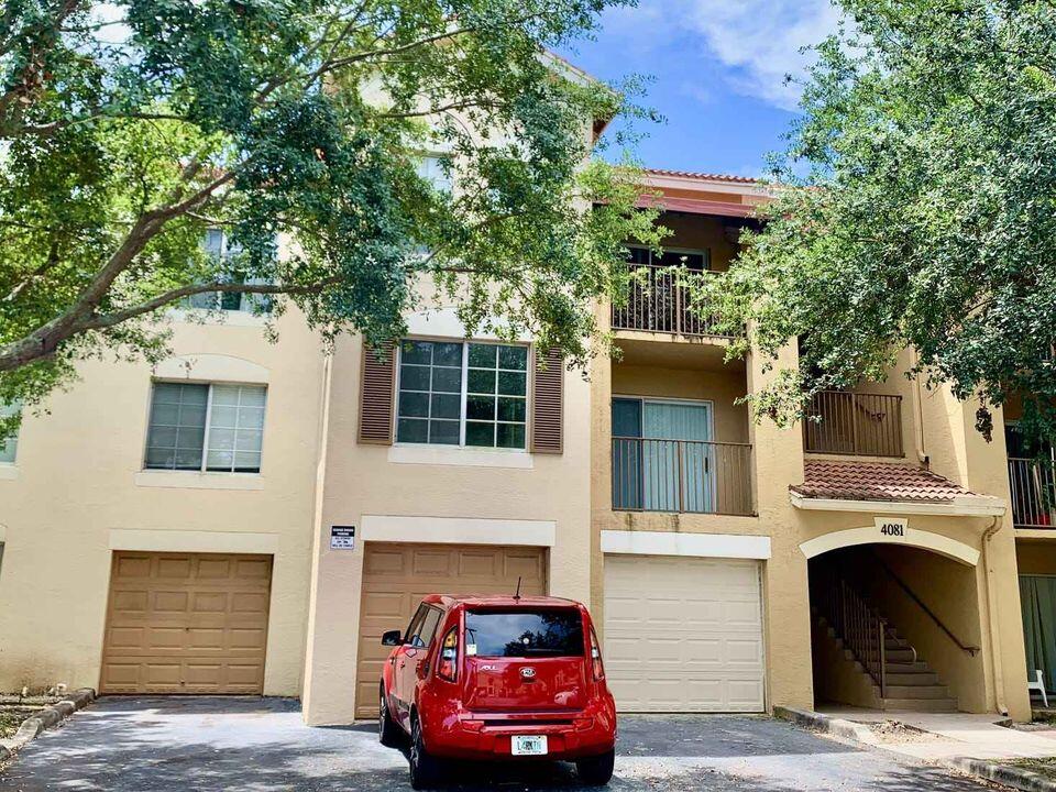 EMERALD ISLE AT LAGUNA LAKES CONDO - Residential Lease
