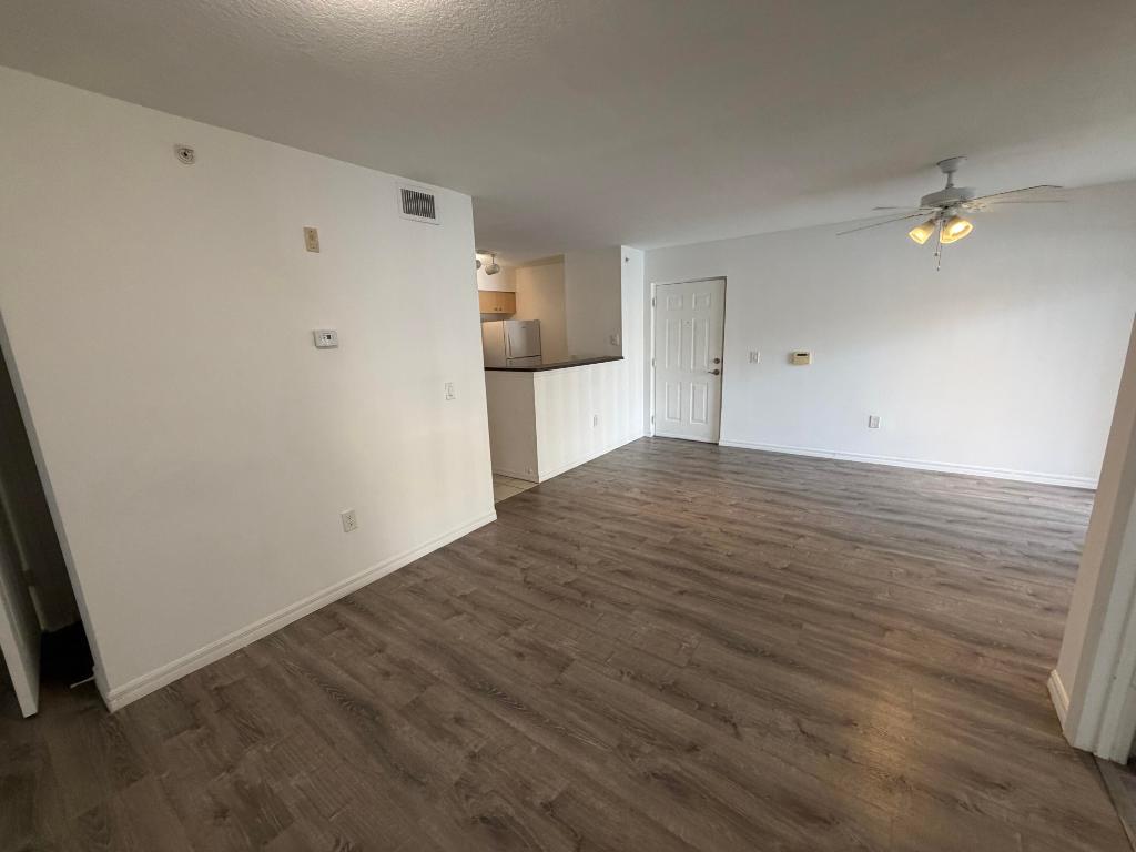 EMERALD ISLE AT LAGUNA LAKES CONDO - Residential Lease