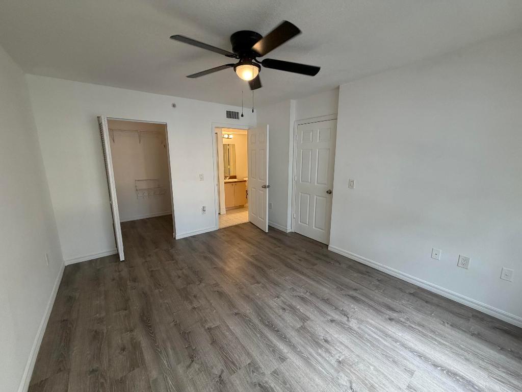 EMERALD ISLE AT LAGUNA LAKES CONDO - Residential Lease