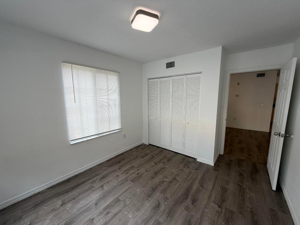 EMERALD ISLE AT LAGUNA LAKES CONDO - Residential Lease