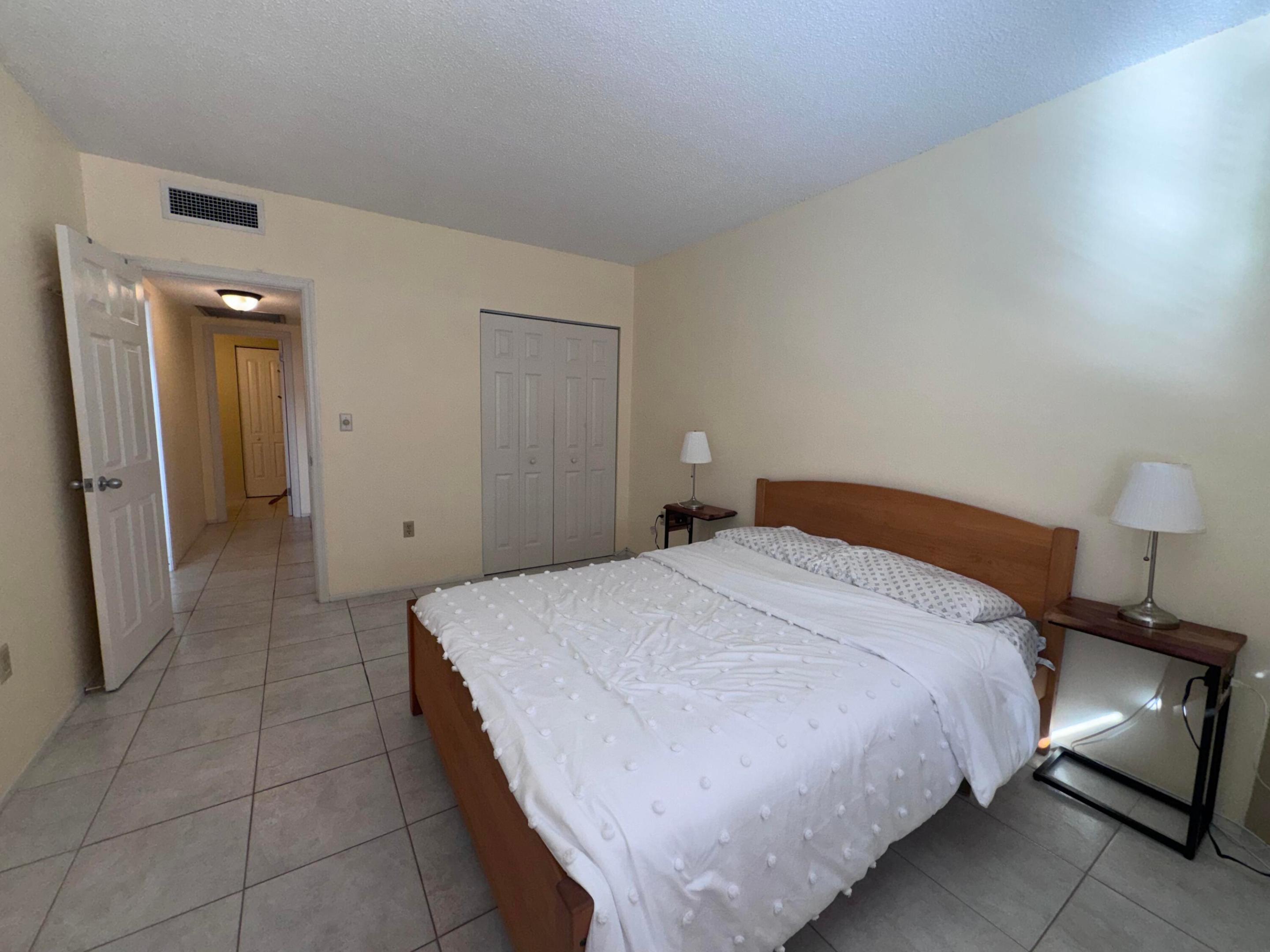 HEMISPHERES CONDO - Residential Lease