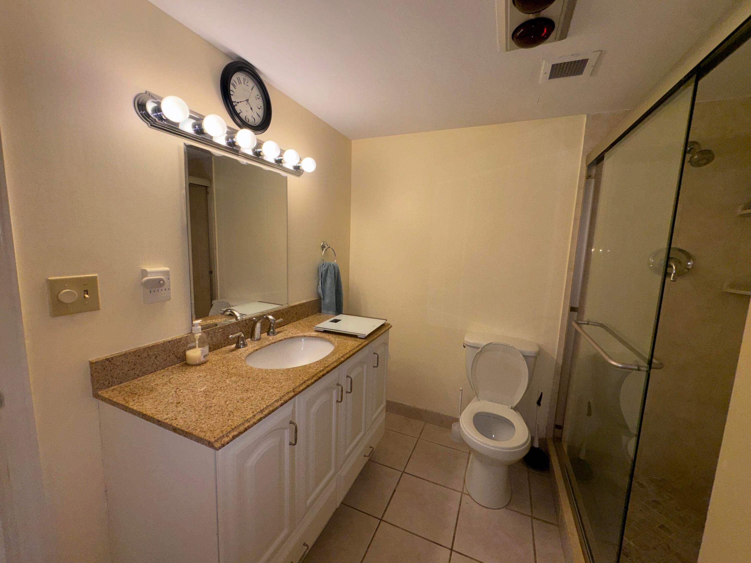 HEMISPHERES CONDO - Residential Lease