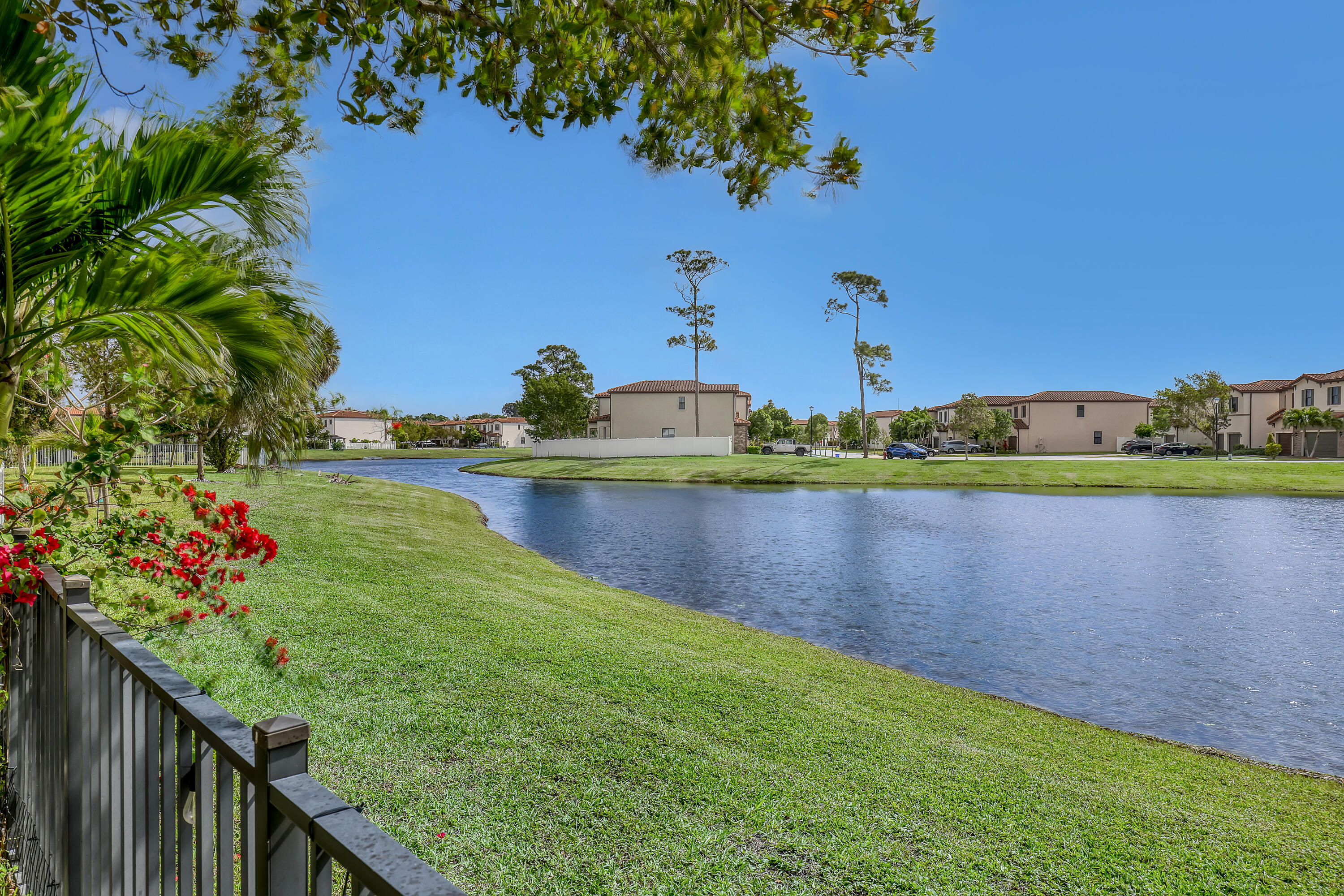 MEDITERRANEA - Residential