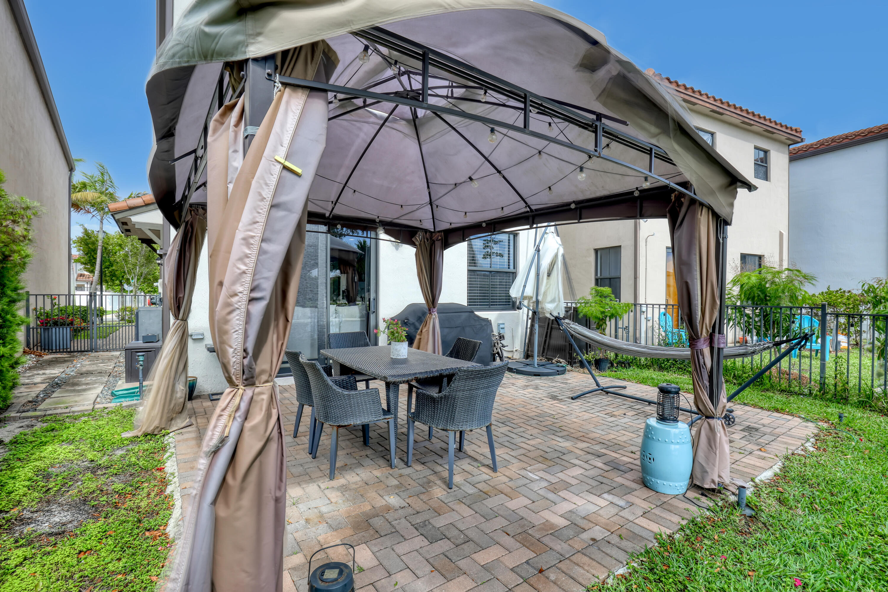 MEDITERRANEA - Residential