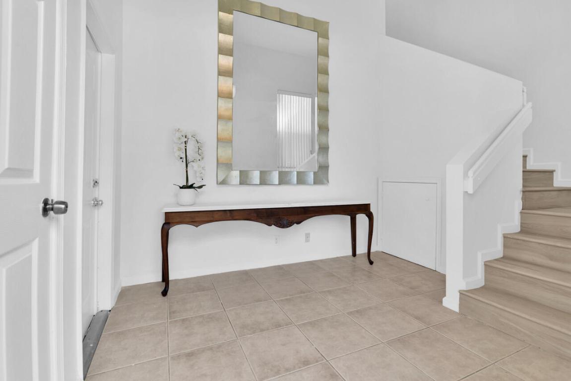 DEERFIELD BEACH - Residential Lease