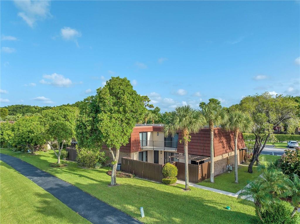 VILLAGE AT BOCA RIO PH 1 - Residential