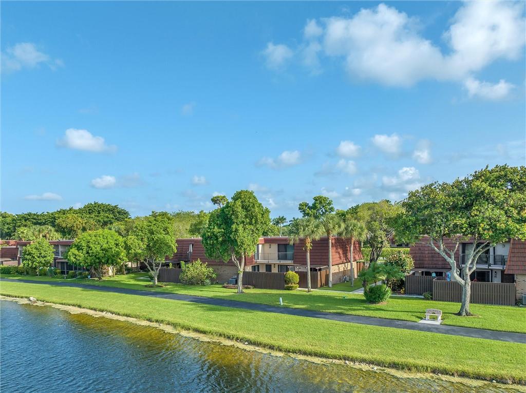 VILLAGE AT BOCA RIO PH 1 - Residential
